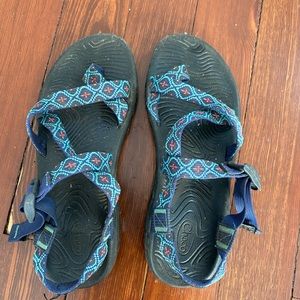 Womens Chacos Size 11
